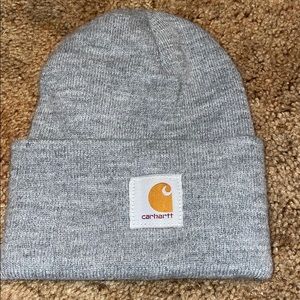 Grey carhartt beanie